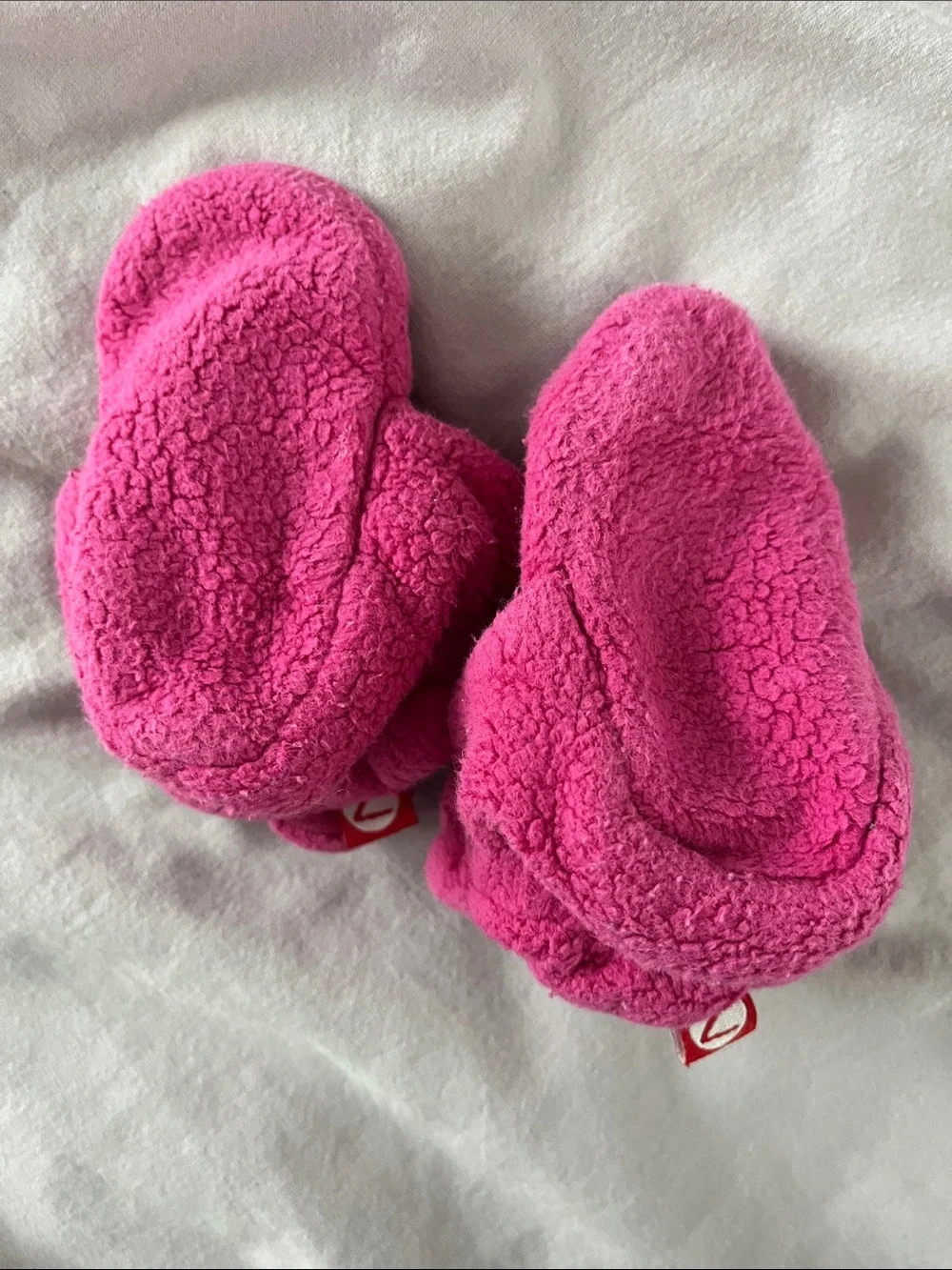 ZUTANO Plush Baby Booties in Bright Pink - 6M - EUC